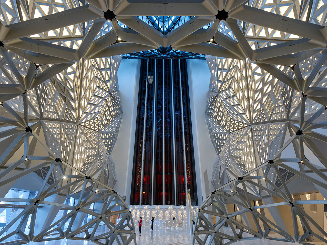 2024 Trends: Futuristic Materials and Aesthetics / Glass Canvas